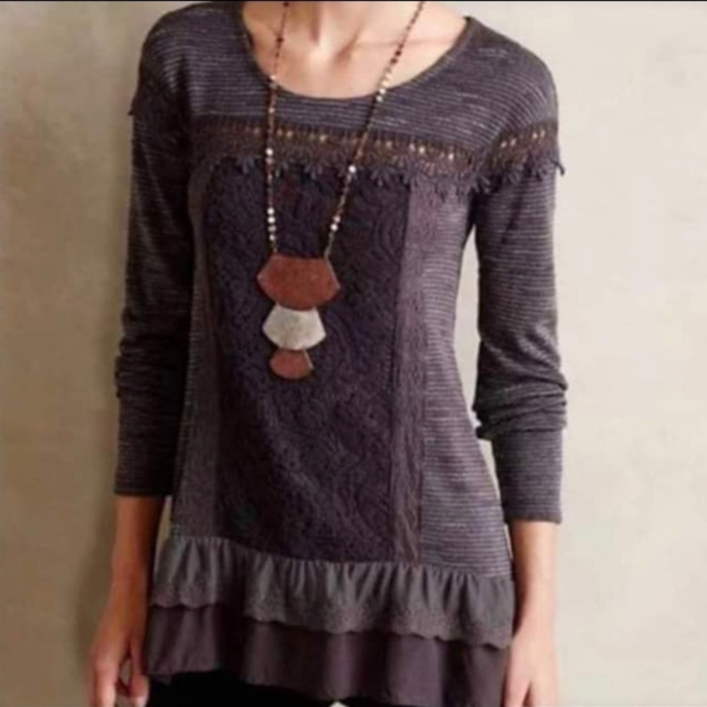 Anthropologie Meadow Rue Boho Crochet Gray Ruffled Lace Sweater Top XS